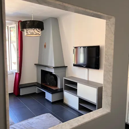 5 Terre Paula House *